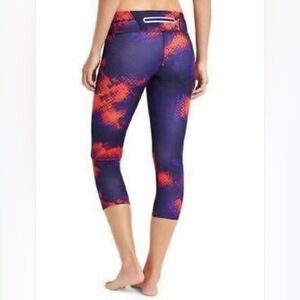 Athleta Electro Sonar Capri Vibrant Cobalt